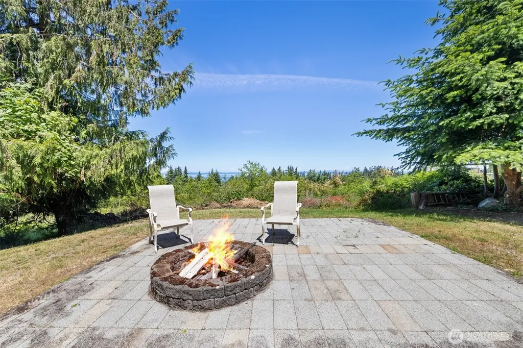 1809 E Woodhaven Lane Port Angeles WA 98362