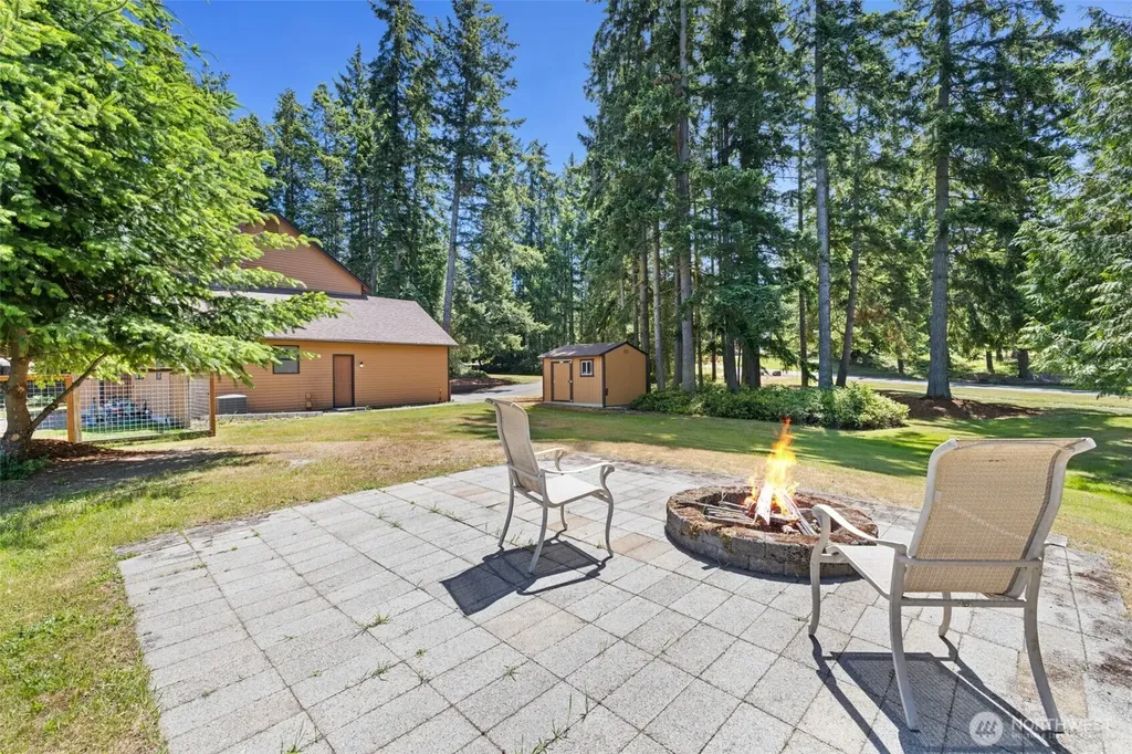 1809 E Woodhaven Lane Port Angeles WA 98362