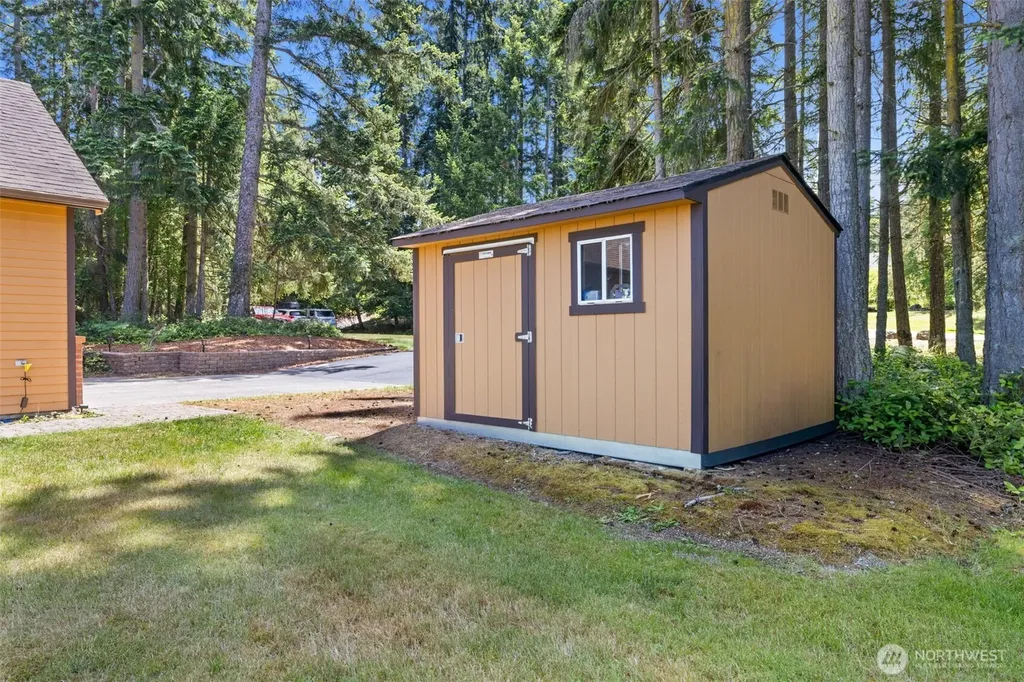 1809 E Woodhaven Lane Port Angeles WA 98362