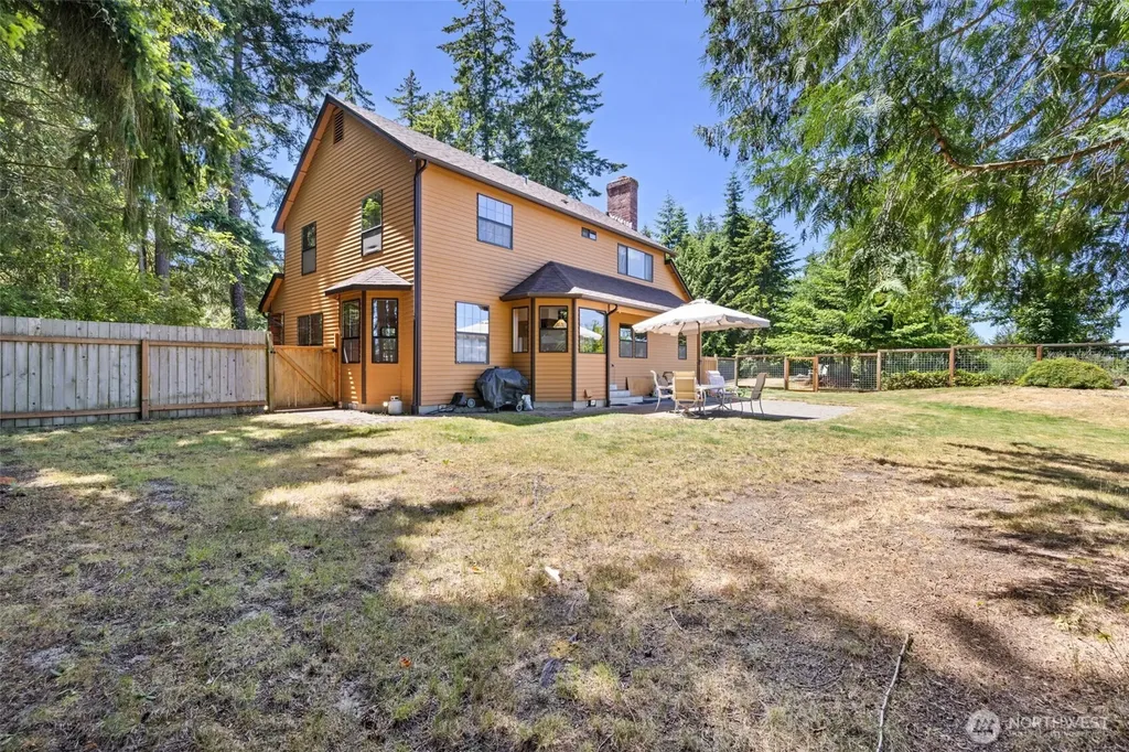 1809 E Woodhaven Lane Port Angeles WA 98362