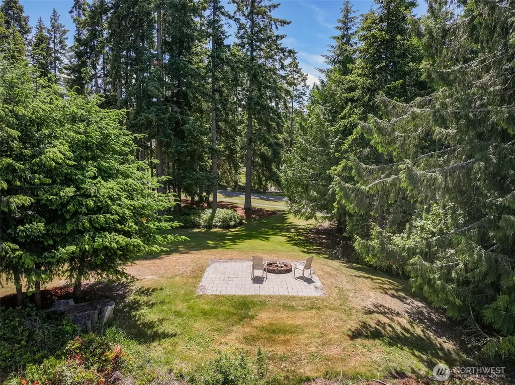 1809 E Woodhaven Lane Port Angeles WA 98362