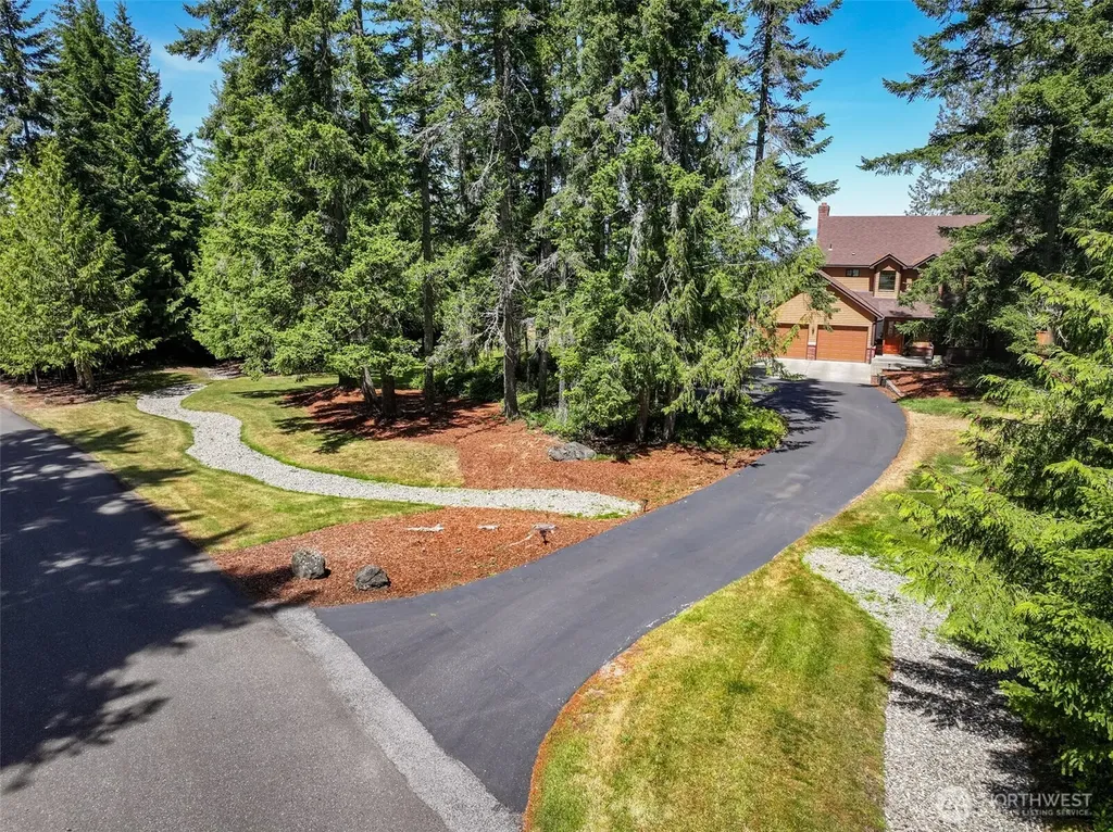 1809 E Woodhaven Lane Port Angeles WA 98362