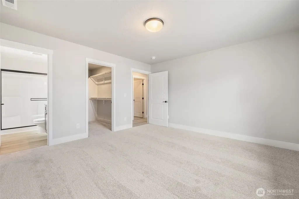 215 Lessor Loop Moses Lake WA 98837