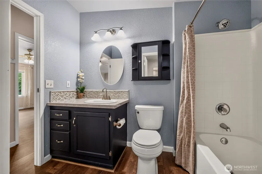 150 E Kingston Way Shelton WA 98584