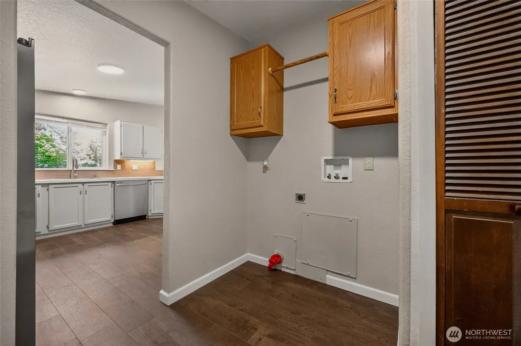 150 E Kingston Way Shelton WA 98584