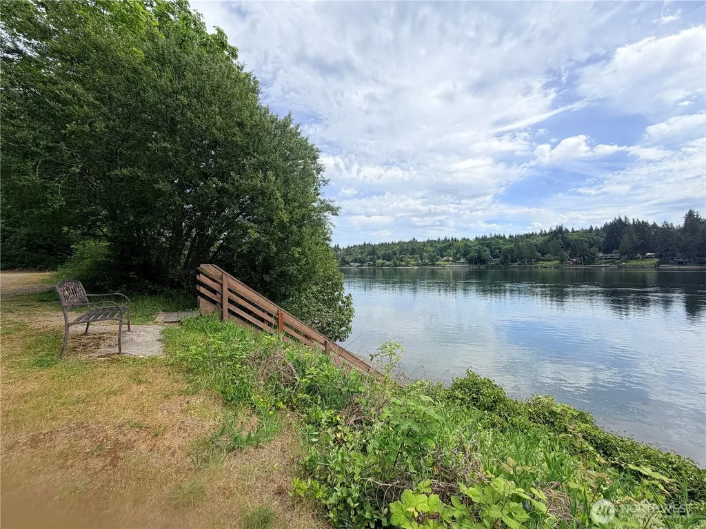 150 E Kingston Way Shelton WA 98584