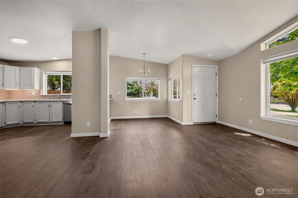 150 E Kingston Way Shelton WA 98584