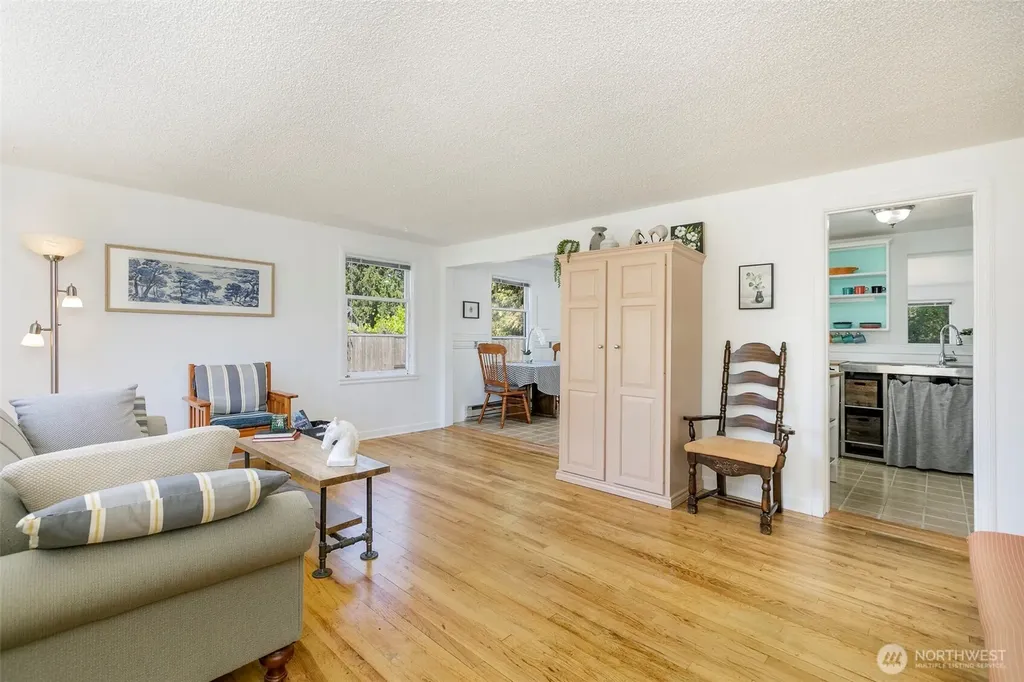 618 138th Street SW Burien WA 98166