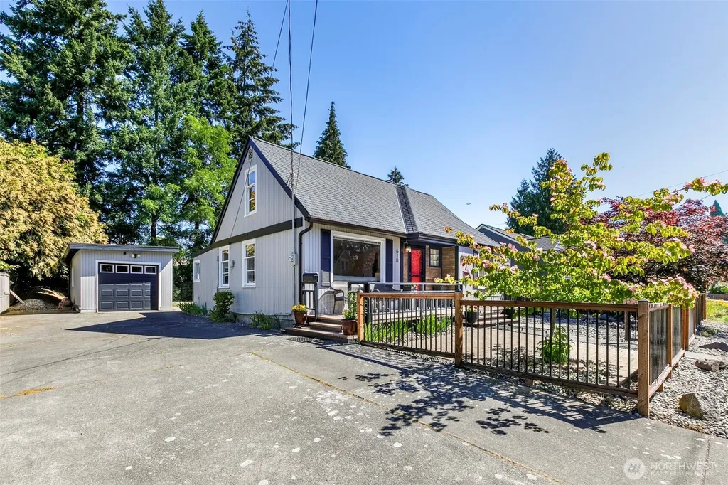 618 138th Street SW Burien WA 98166