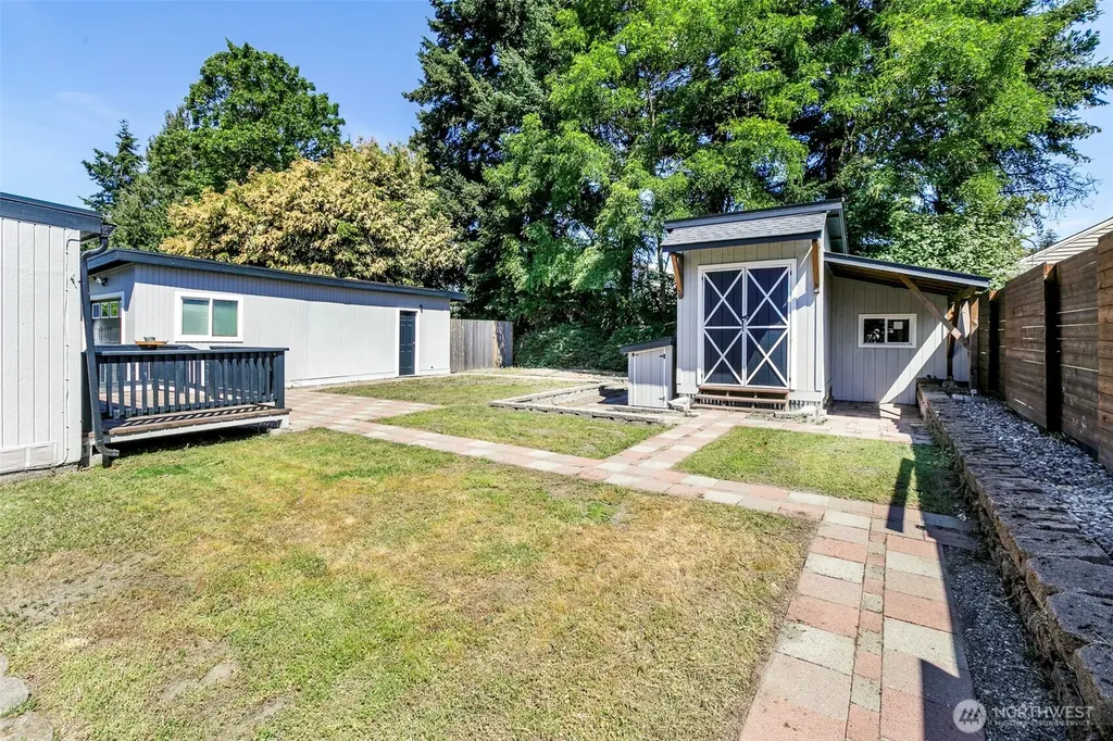 618 138th Street SW Burien WA 98166
