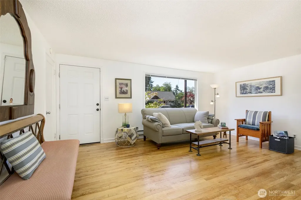 618 138th Street SW Burien WA 98166