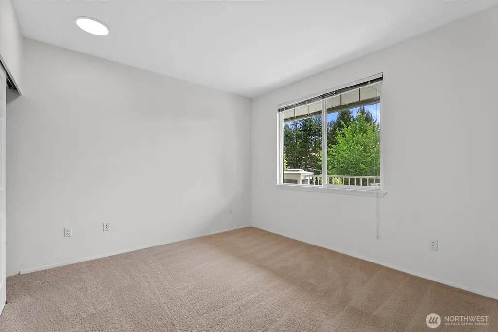 12712 Admiralty Way Everett WA 98204