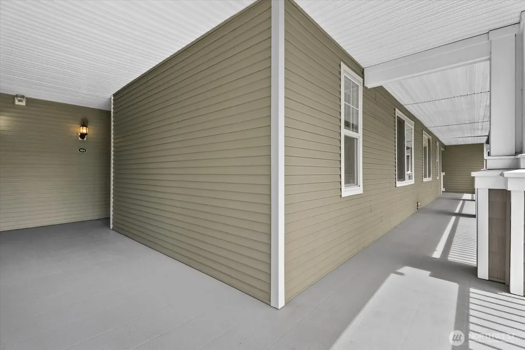 12712 Admiralty Way Everett WA 98204