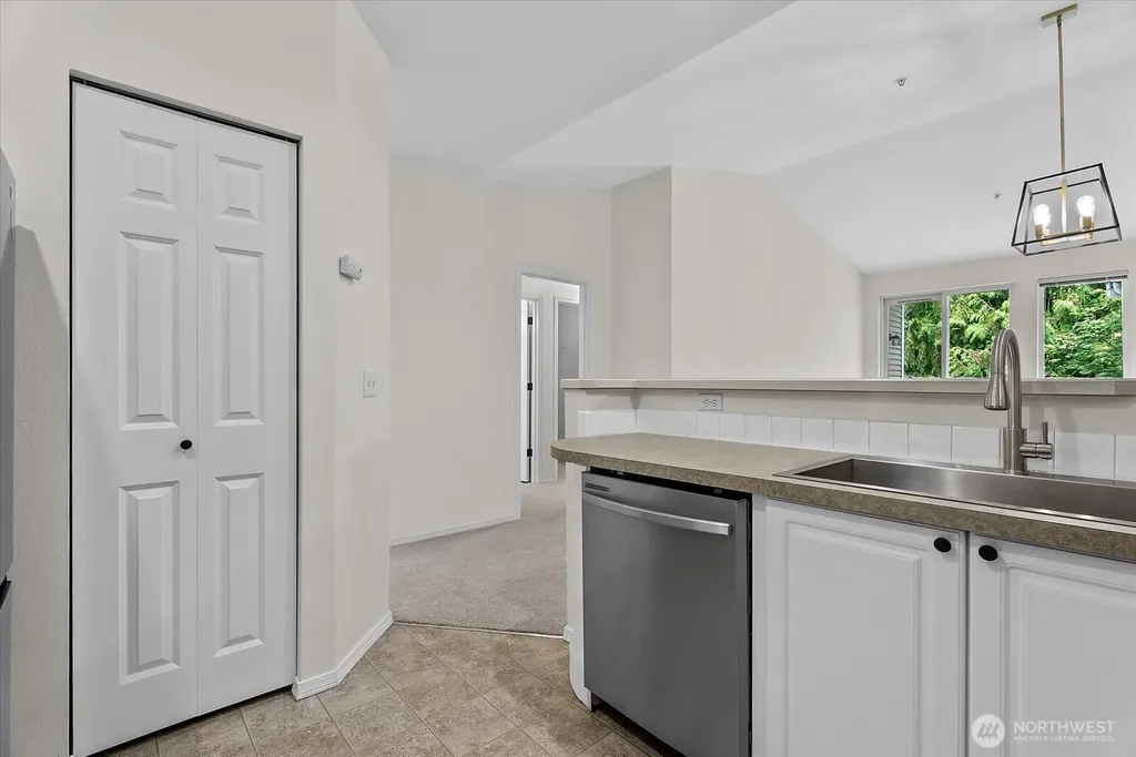 12712 Admiralty Way Everett WA 98204