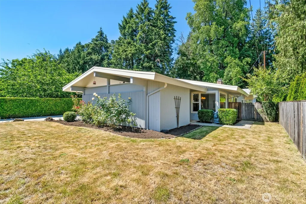 5320 S Kenyon Street Seattle WA 98118