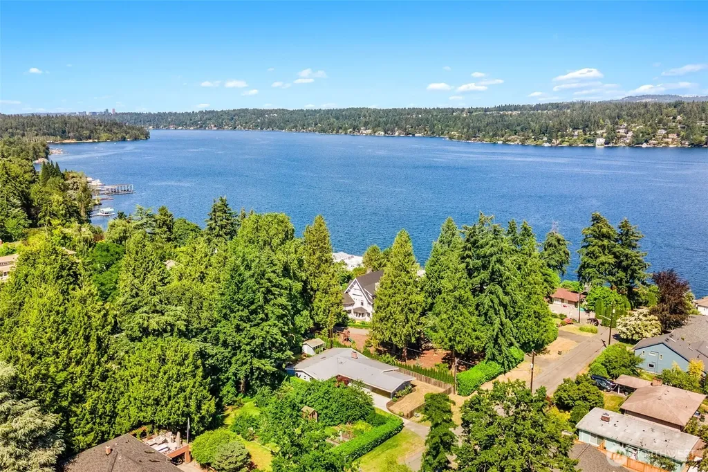 5320 S Kenyon Street Seattle WA 98118