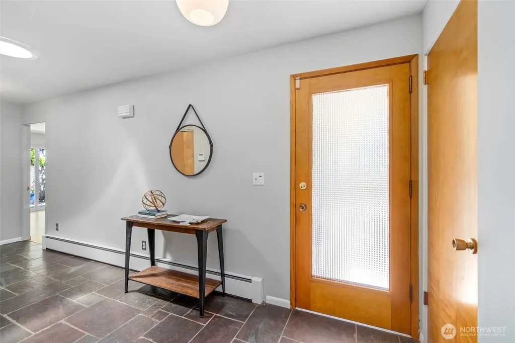 5320 S Kenyon Street Seattle WA 98118