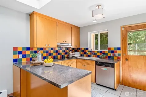 5320 S Kenyon Street Seattle WA 98118