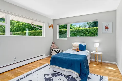 5320 S Kenyon Street Seattle WA 98118