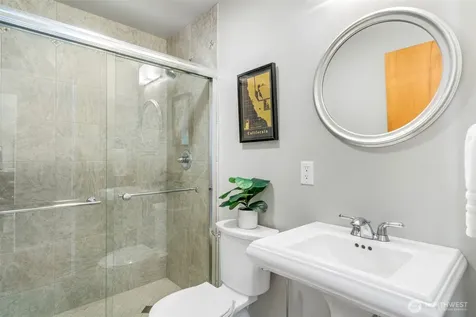 5320 S Kenyon Street Seattle WA 98118