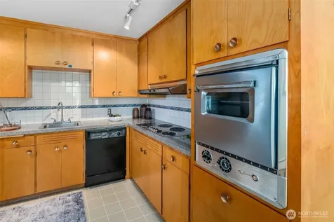 5320 S Kenyon Street Seattle WA 98118