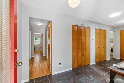 5320 S Kenyon Street Seattle WA 98118