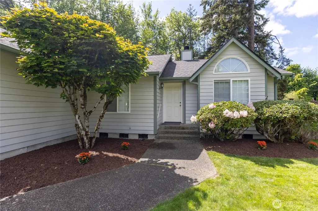 9922 F Street E Tacoma WA 98445