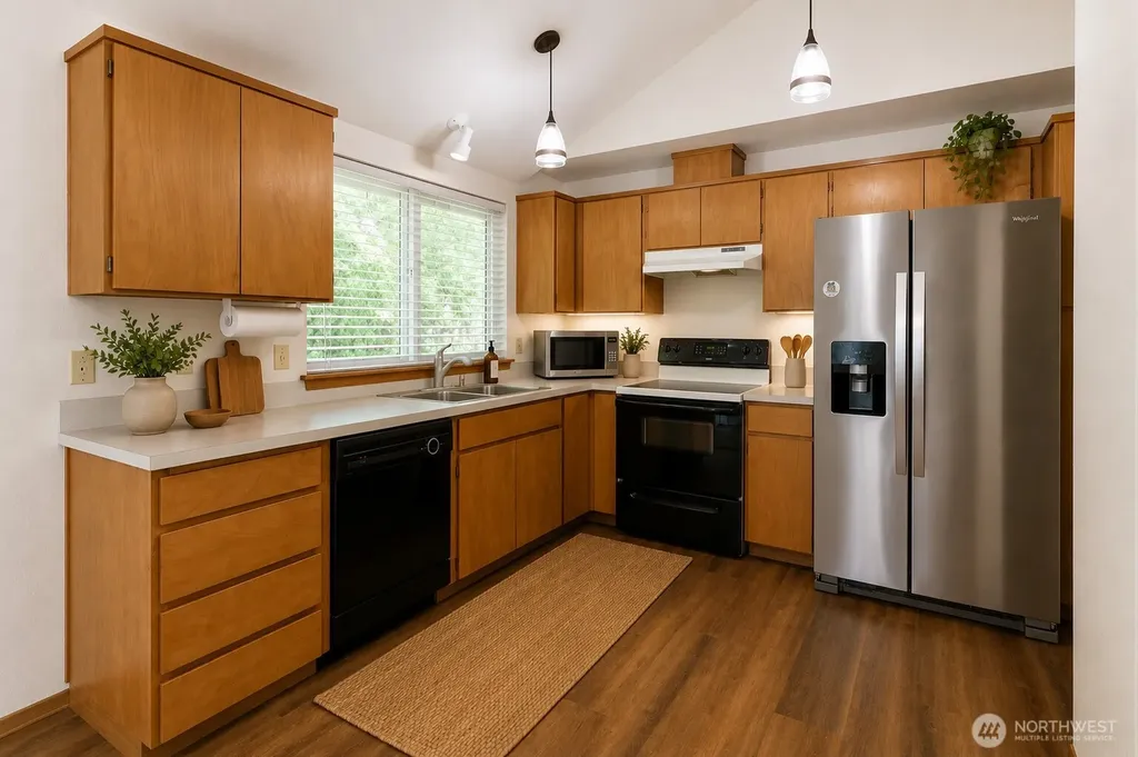 9922 F Street E Tacoma WA 98445