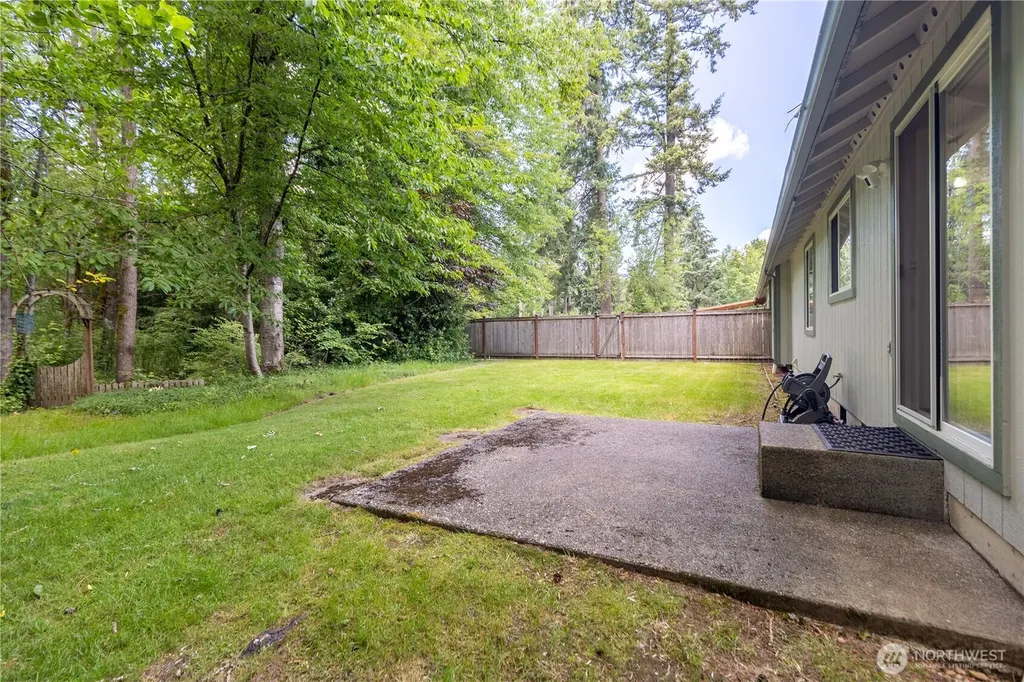 9922 F Street E Tacoma WA 98445
