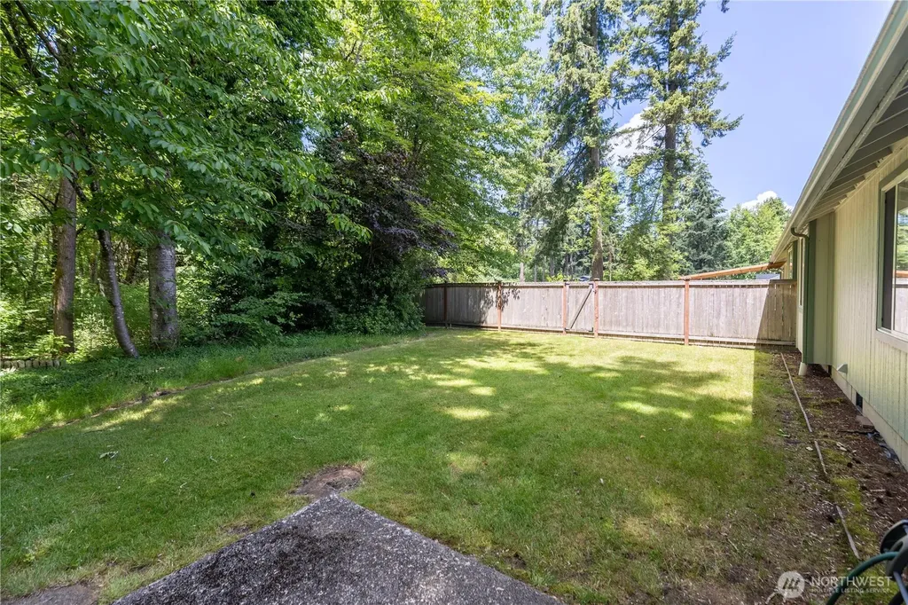 9922 F Street E Tacoma WA 98445