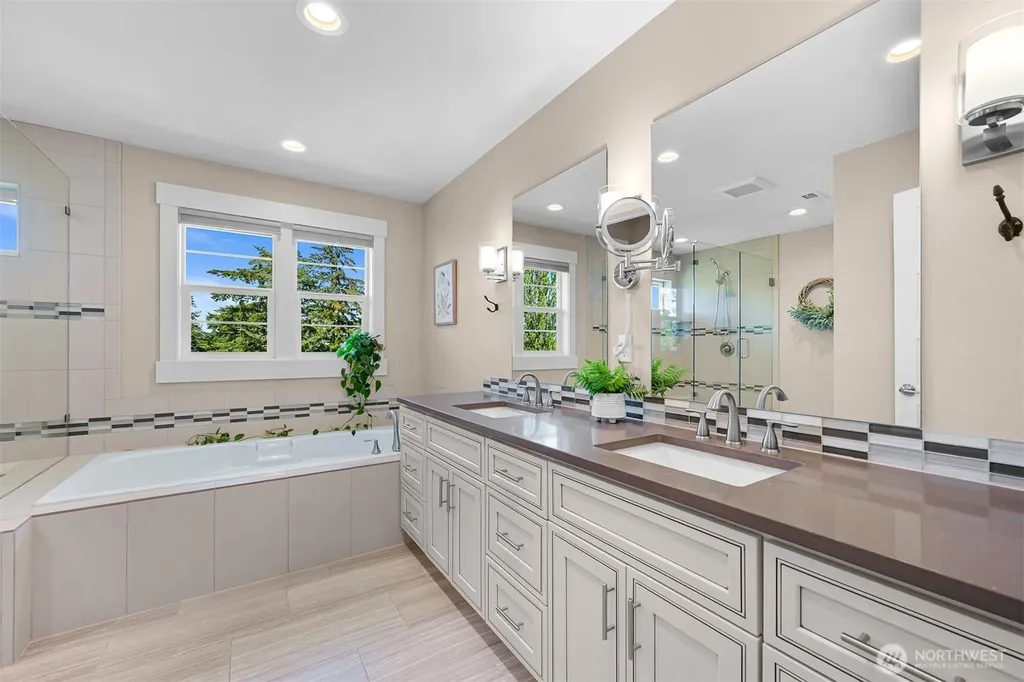 1221 34th Street Bellingham WA 98229