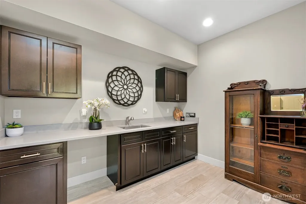 1221 34th Street Bellingham WA 98229