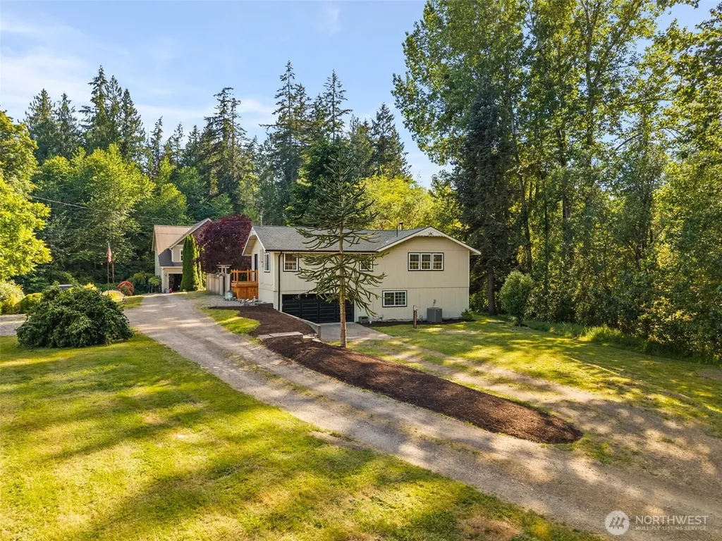 395 NW Blomster Way Poulsbo WA 98370