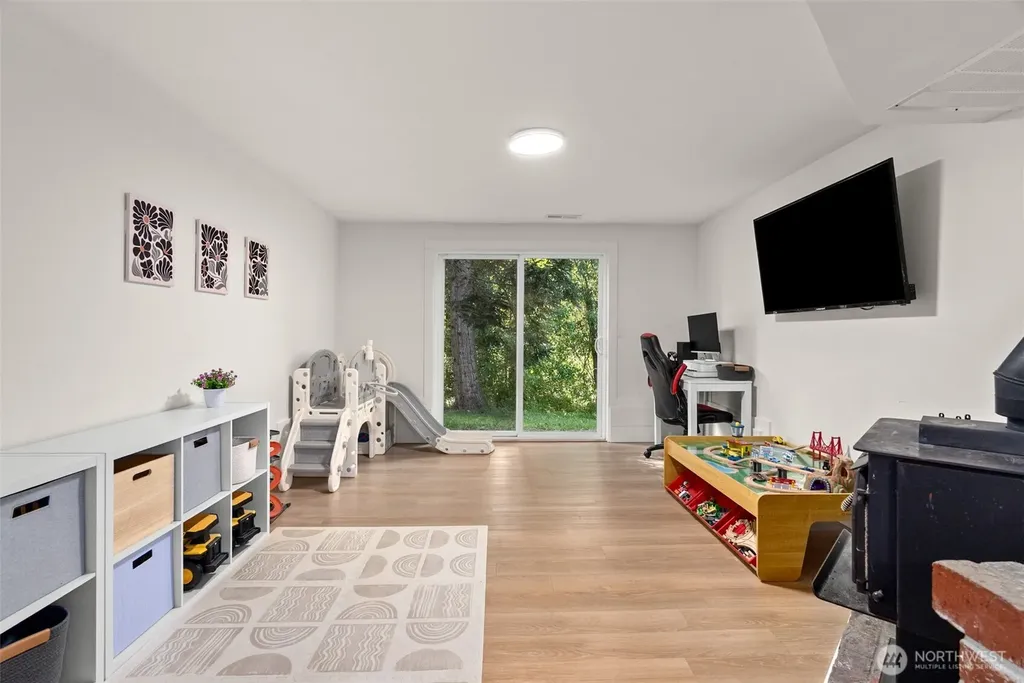 395 NW Blomster Way Poulsbo WA 98370