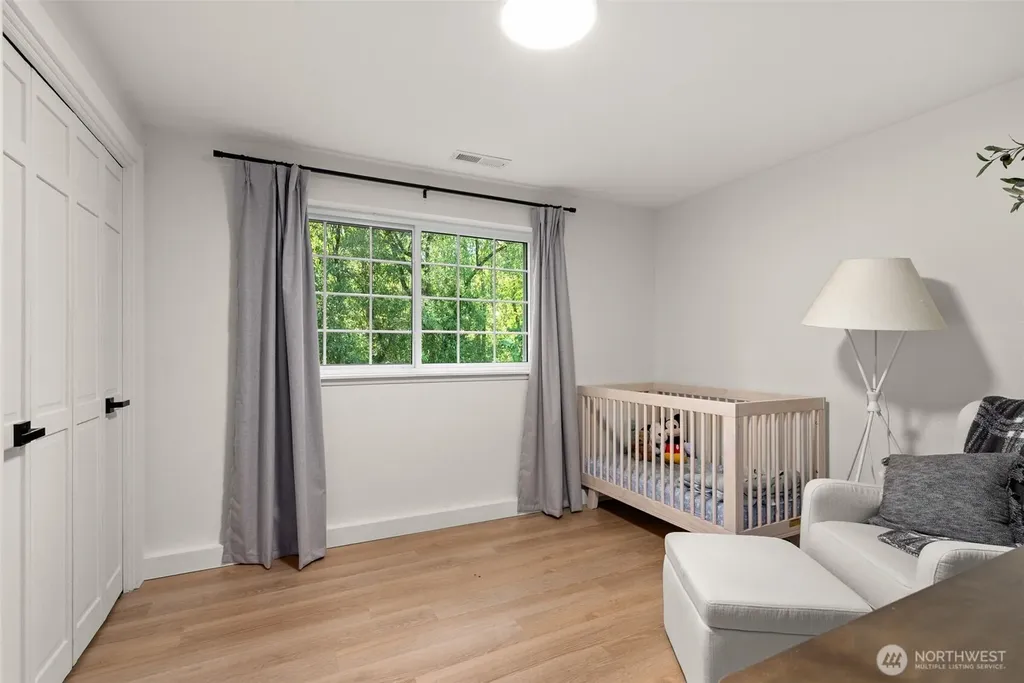 395 NW Blomster Way Poulsbo WA 98370