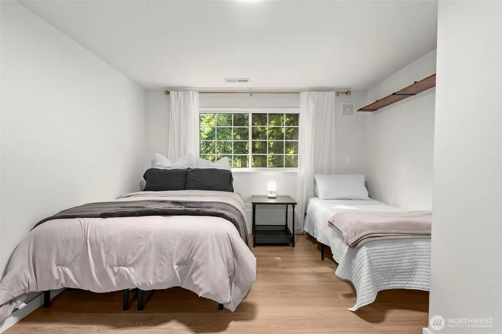 395 NW Blomster Way Poulsbo WA 98370