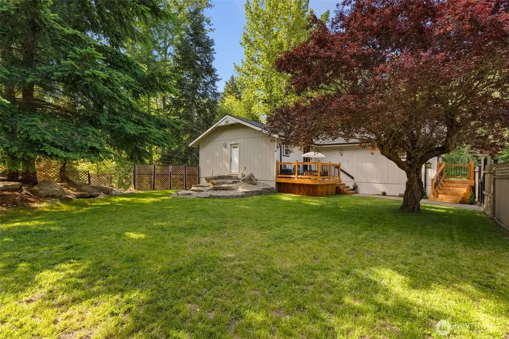395 NW Blomster Way Poulsbo WA 98370