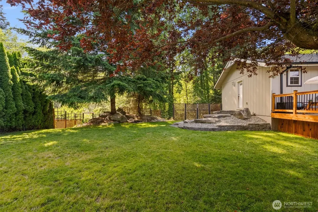 395 NW Blomster Way Poulsbo WA 98370
