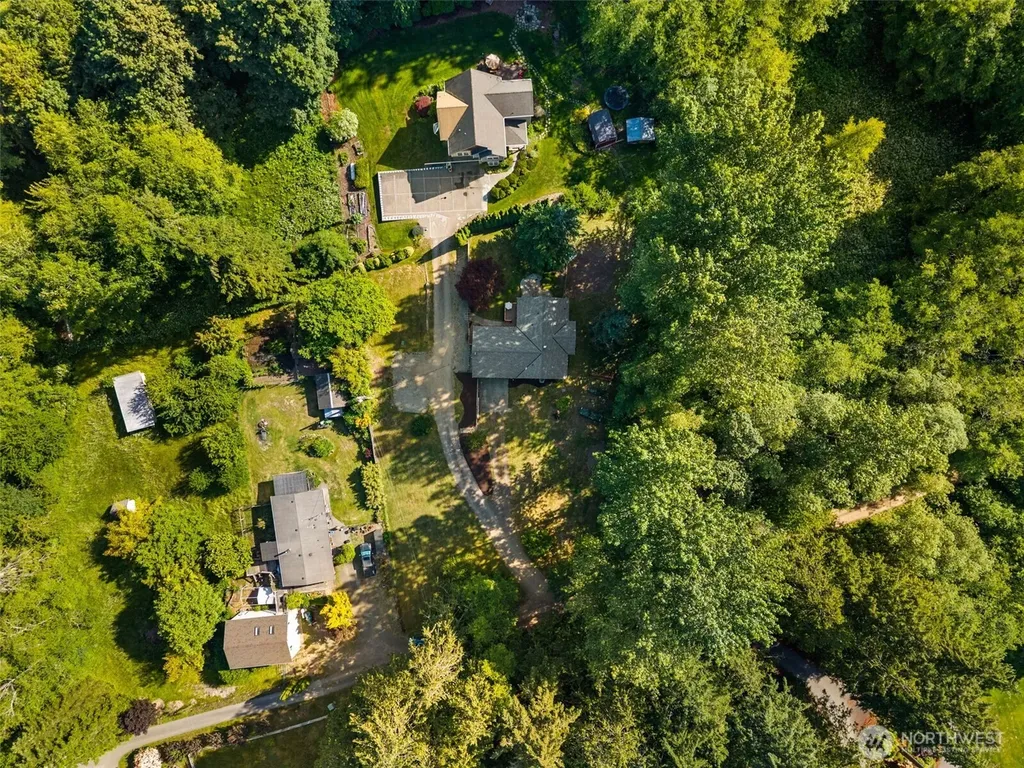 395 NW Blomster Way Poulsbo WA 98370