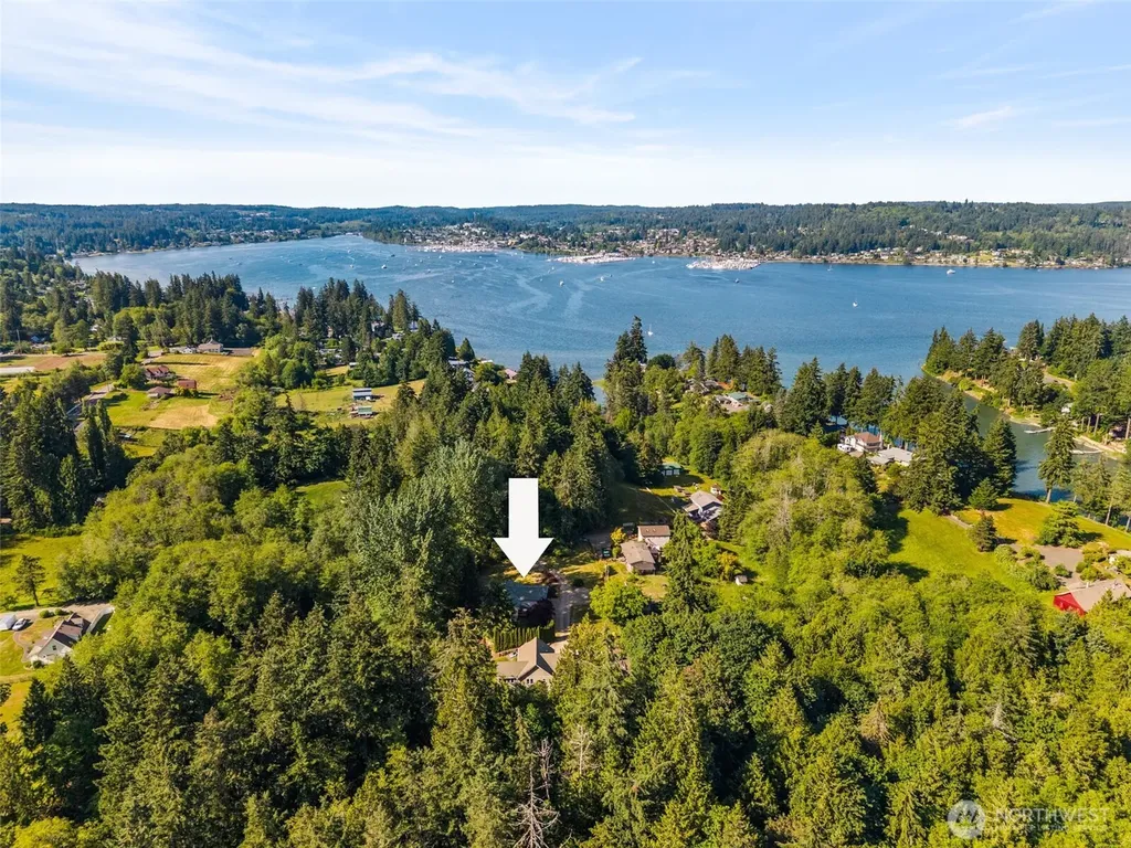 395 NW Blomster Way Poulsbo WA 98370