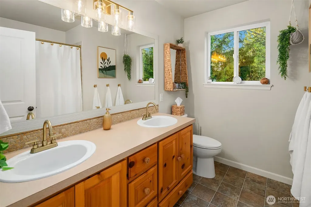 915 Snoqualm Place North Bend WA 98045