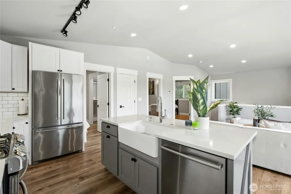 634 11th Avenue Kirkland WA 98033