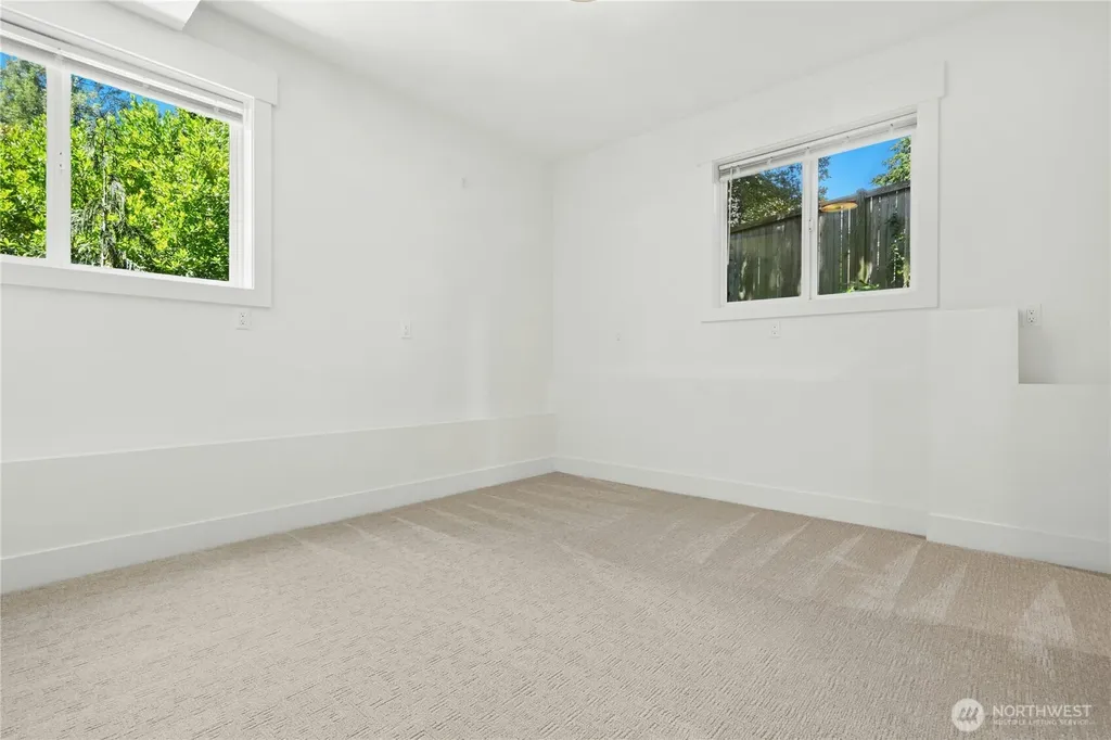 634 11th Avenue Kirkland WA 98033