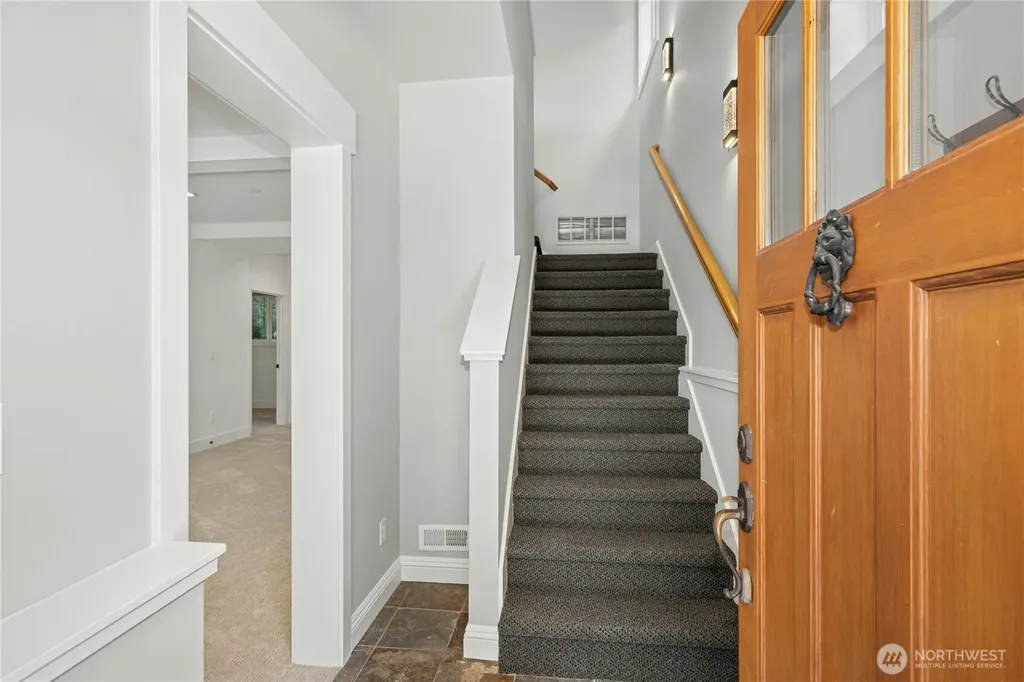 634 11th Avenue Kirkland WA 98033