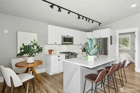 634 11th Avenue Kirkland WA 98033