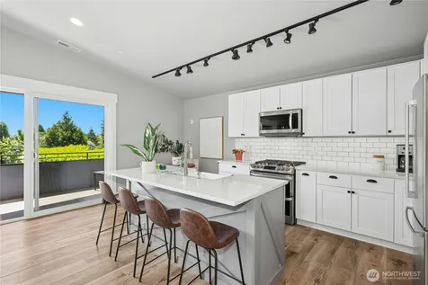 634 11th Avenue Kirkland WA 98033