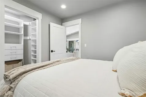 634 11th Avenue Kirkland WA 98033