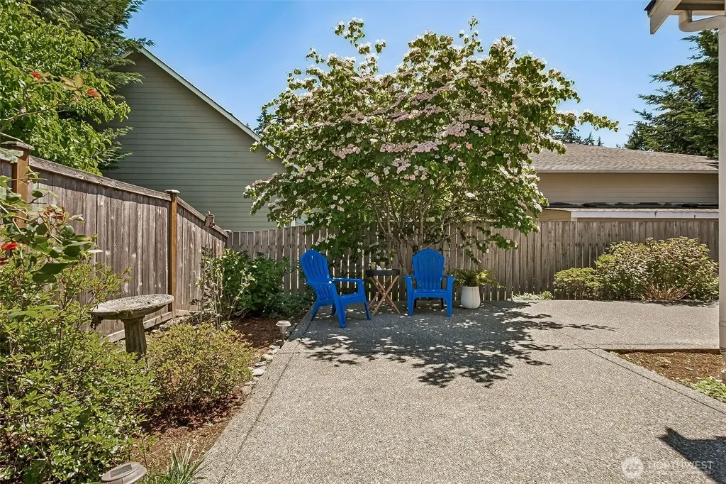 23323 SE 284th Street Maple Valley WA 98038