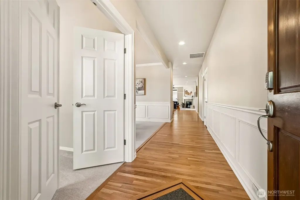 23323 SE 284th Street Maple Valley WA 98038