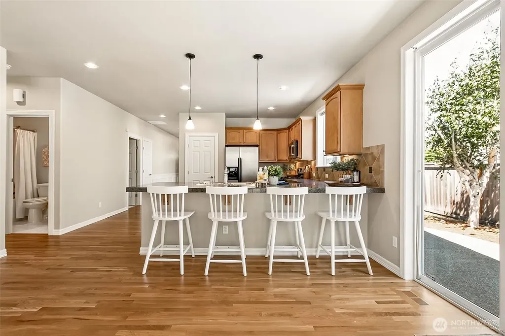 23323 SE 284th Street Maple Valley WA 98038
